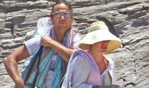 Ελένη Μενεγάκη: Η δικαστική περιπέτεια με τον πρώην σύζυγό της και οι τρυφερές στιγμές στα Άχλα με τον Μ. Παντζόπουλο
