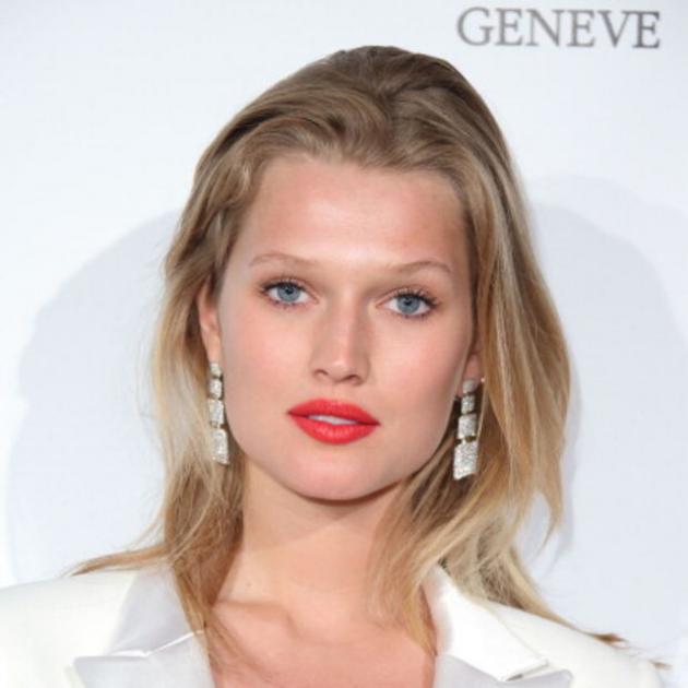 10 | Toni Garrn