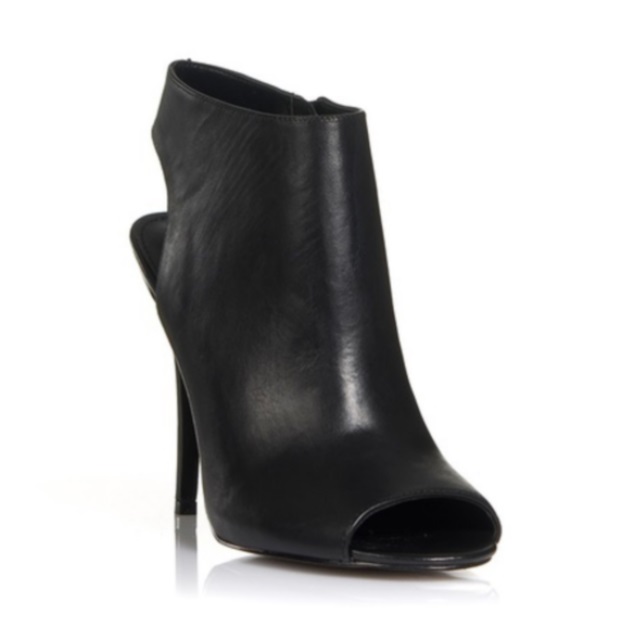 6 | Ankle boots Steve Madden Nak