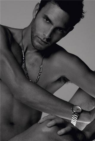 Noah Mills