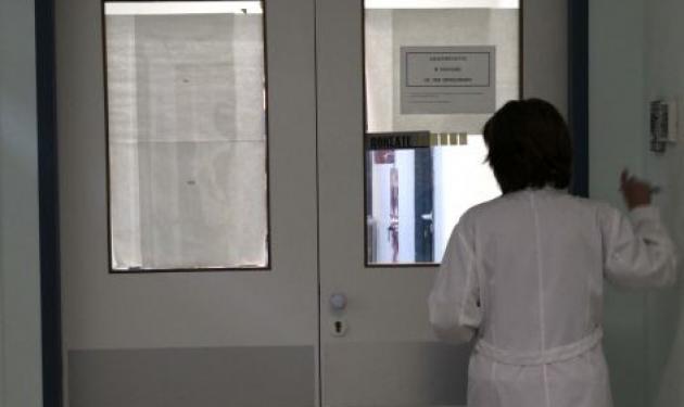 Τραγικός θάνατος για μωρό που έπεσε από το μπαλκόνι!