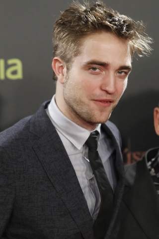 Robert Pattinson