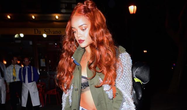 Rihanna: Έτσι κάνει τις βραδινές βόλτες της, στους δρόμους της Νέας Υόρκη! Φωτογραφίες