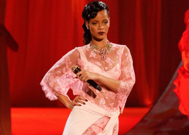Μία έκθεση αφιερωμένη στο στιλ της Rihanna! Μάθε τις λεπτομέρειες…