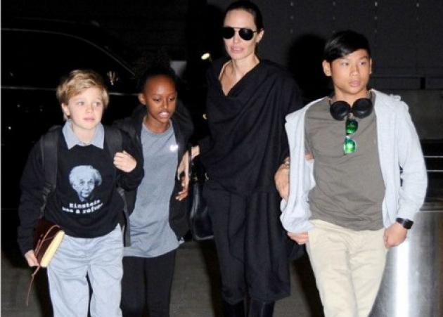 “O Αϊνστάιν ήταν πρόσφυγας”! Το μπλουζάκι της κόρης του Brad Pitt και της Angelina Jolie
