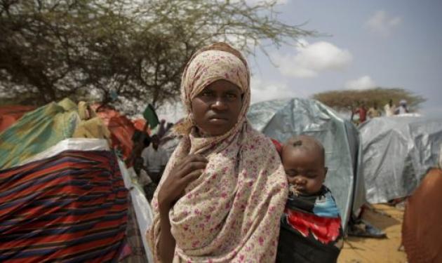 Μητέρα με 5 παιδιά περπάτησε 500χιλ για να βρει νερό – Τα δύο της παιδιά πέθαναν!