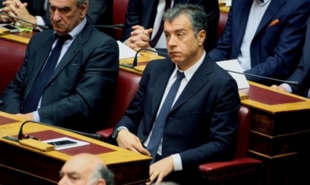 Σταύρος Θεοδωράκης: Δες τι του έκανε εντύπωση κατά τη διάρκεια της ορκωμοσίας!