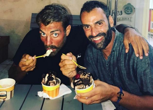 Survivor: Χανταμπάκης και Χούτος τρώνε παγωτά στον Άγιο Δομίνικο και ξεκαρδίζονται στα γέλια! Video