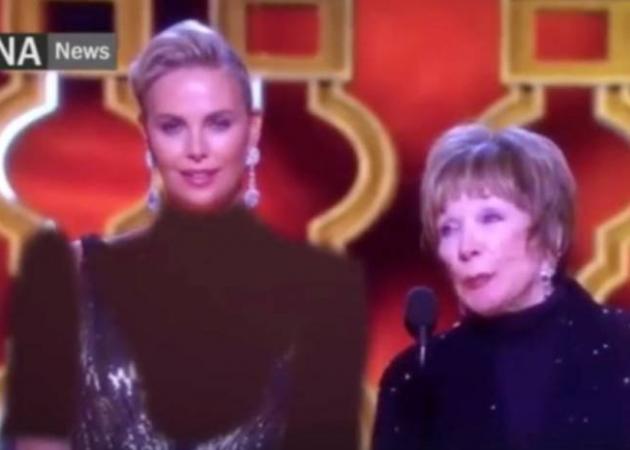 Charlize Theron: Στο Ιράν κάλυψαν το γυμνό ντεκολτέ της για να δείξουν πλάνα από τα Όσκαρ!