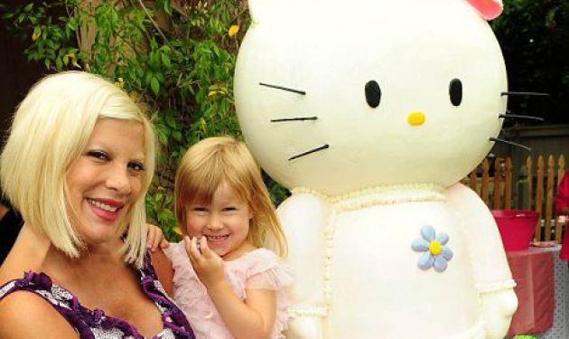 Η T. Spelling μετέτρεψε τον κήπο της σε σπίτι της Hello Kitty για το πάρτυ της κόρης της!