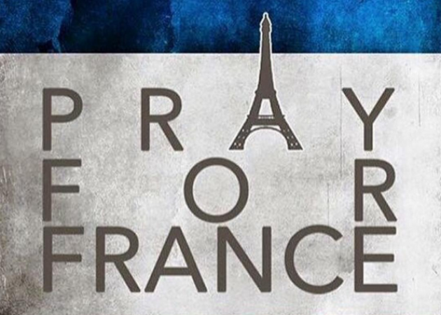Pray for Paris: O κόσμος της μόδας στέλνει τις προσευχές του στην πρωτεύουσα της μόδας