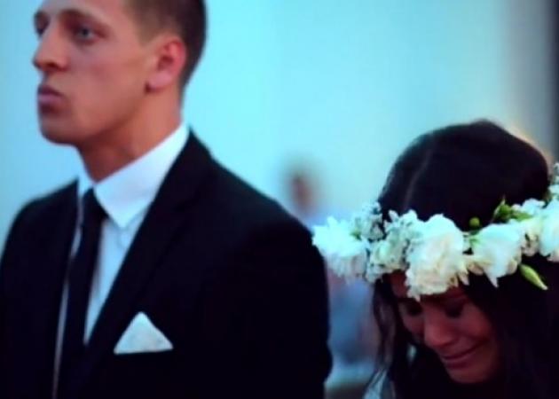 Και κλάμα η νύφη! Ο viral χορός “Χάκα” που τη συγκίνησε