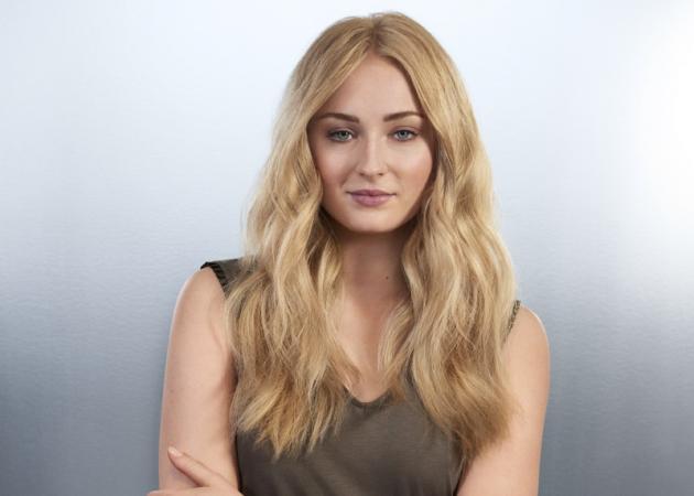 Η Sophie Turner είναι η νέα μούσα της Wella!