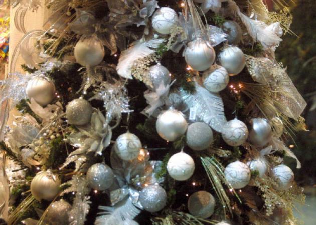 Εορταστικό ωράριο Χριστουγέννων 2016: Όσα πρέπει να γνωρίζεις