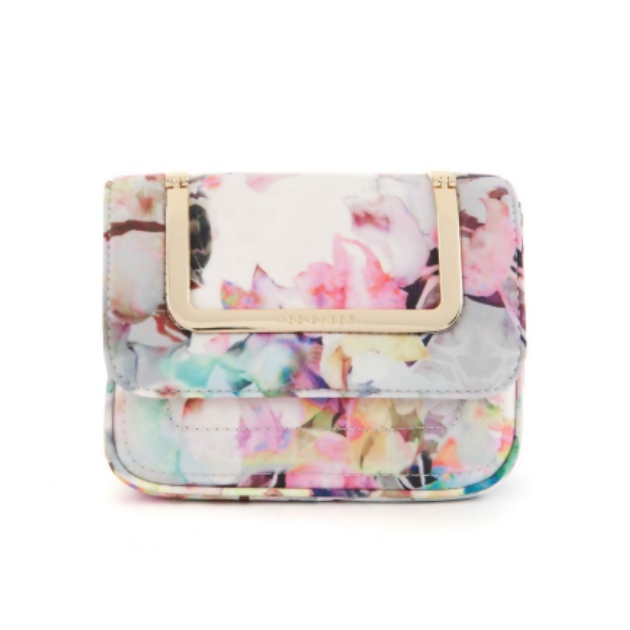 7 | Clutch Ted Baker