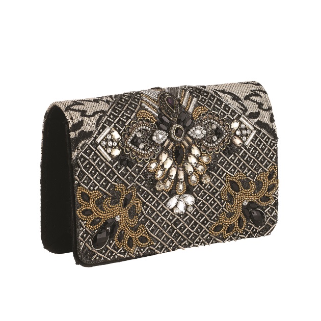 5 | Clutch Accessorize