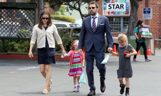 Ben Affleck: Βόλτα με τη σύζυγό του και τις κόρες τους σε ζωολογικό πάρκο