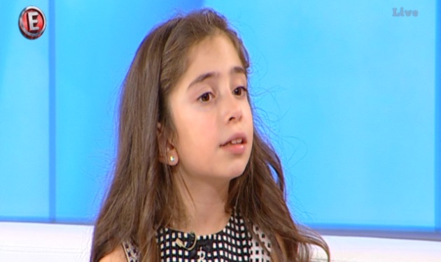 Η 8χρονη Αγάπη μιλάει ήδη 8 ξένες γλώσσες και δηλώνει έτοιμη να αρχίσει την 9η! Βίντεο