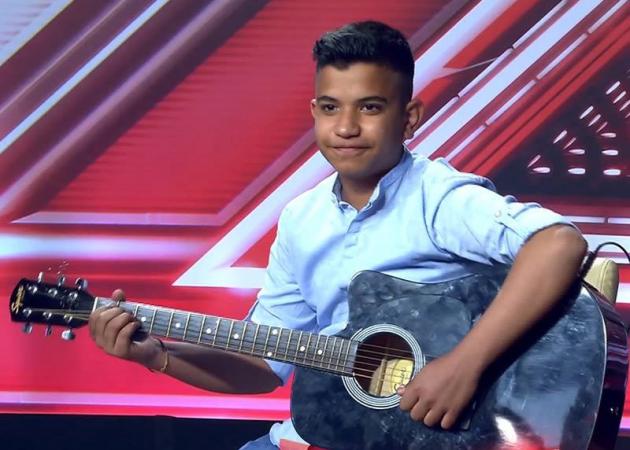 X Factor: Το 16χρονο τσιγγανάκι που έκλεψε τις εντυπώσεις και έκανε τους κριτές να κλάψουν [vid]