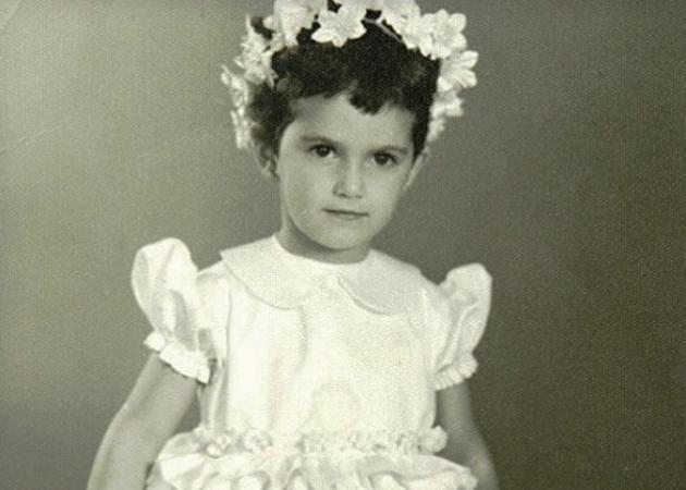 Το κοριτσάκι που βλέπεις είναι σήμερα μια από πιο αγαπημένες τραγουδίστριες της Ελλάδας!