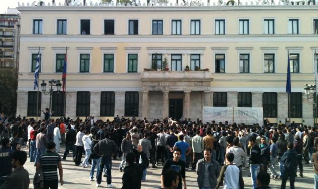 Μουσουλμάνοι καταγγέλουν οτι κατασχέθηκε το Κοράνι από δημοτικούς αστυνομικούς