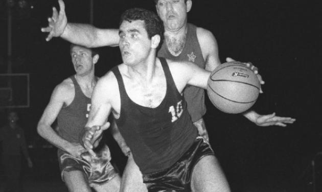 Πέθανε ο θρύλος του ελληνικού μπάσκετ Γιώργος Αμερικάνος