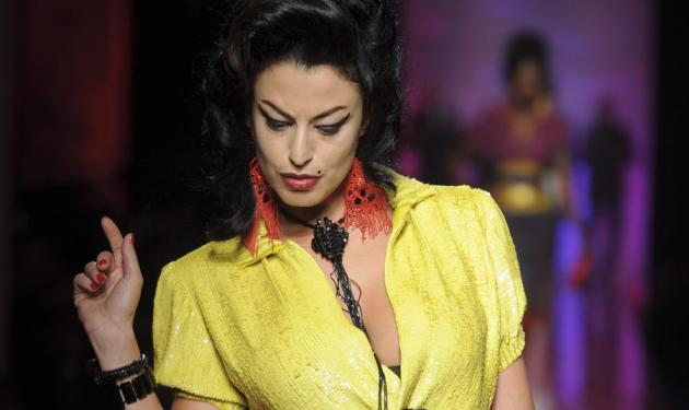 Η Δωροθέα Μερκούρη ντύθηκε  Amy Winehouse για χάρη του J. P. Gaultier!
