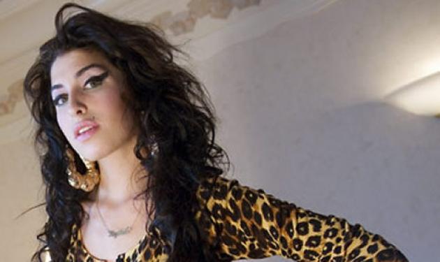To νέο τραγούδι της Amy Winehouse. Άκουσε το!