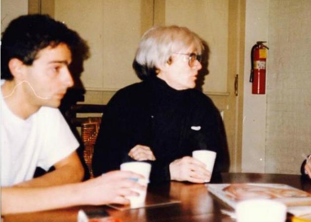 O Nίκος Σταθούλης θυμάται τα δείπνα με τον Andy Warhol με αφορμή την έκθεση με υπογεγραμμένα έργα του καλλιτέχνη! [pics]