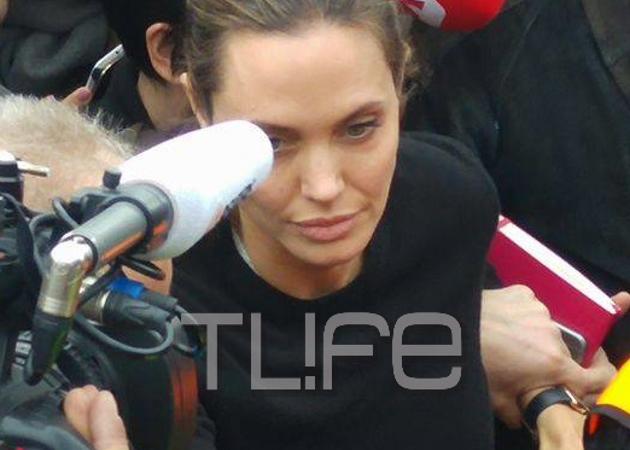 Angelina Jolie: Προσγειώθηκε στη Λέσβο – Το μεσημέρι φεύγει για Αγγλία