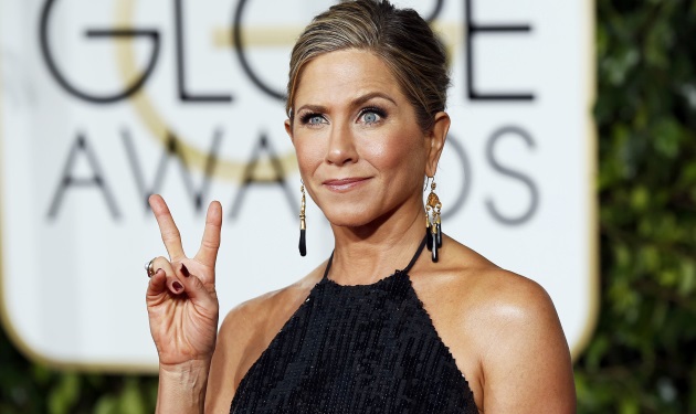 Jennifer Aniston: Χούφτωσε την Kate Hudson στις Χρυσές Σφαίρες! Βίντεο