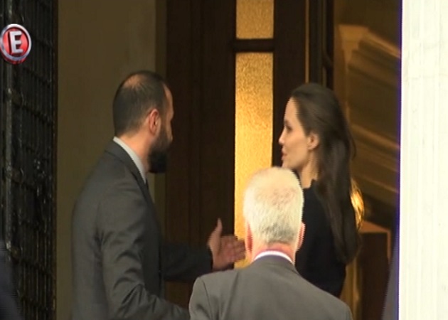 Η Angelina Jolie στο Μαξίμου για τη συνάντηση με τον Αλέξη Τσίπρα! Βίντεο