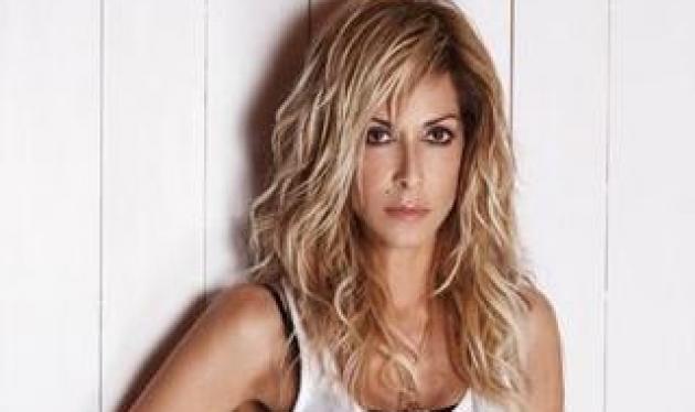 Η Άννα Βίσση στις γυναικείες φυλακές! Γιατί πήγε; | tlife.gr Η Άννα Βίσση στις γυναικείες φυλακές! Γιατί πήγε; | tlife.gr