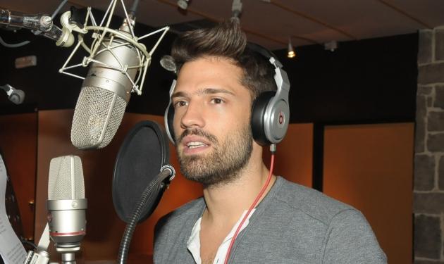 Κ. Αργυρός: Ηχογραφεί στο studio τα νέα του τραγούδια! Φωτογραφίες