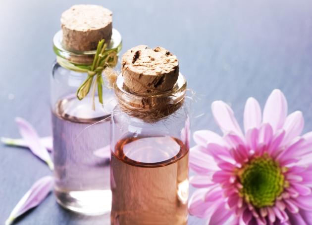 Η δύναμη της μυρωδιάς… Ποιο άρωμα θα διώξει την κούραση και ποιο την ένταση της ημέρας;