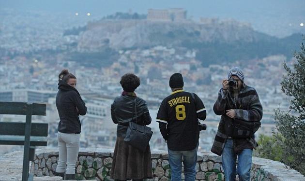 Ashton Kutcher: Η επίσκεψη στην Ακρόπολη και όλα όσα έκανε στην Ελλάδα!