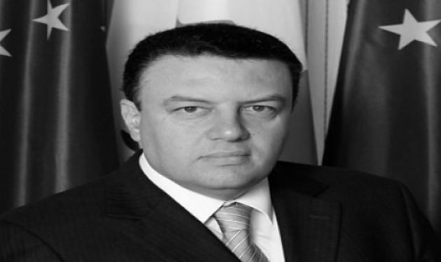 Θρήνος στην Κύπρο: Πέθανε ο υπουργός Άμυνας Τάσος Μητσόπουλος