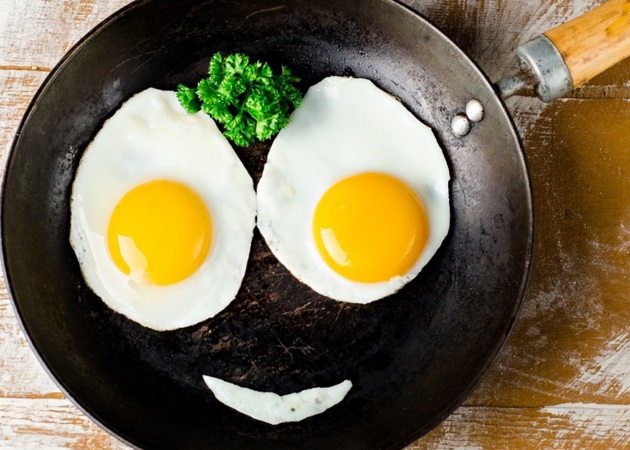 Ποιος είναι ο πιο υγιεινός τρόπος να μαγειρεύεις τα αυγά, σύμφωνα με την επιστήμη