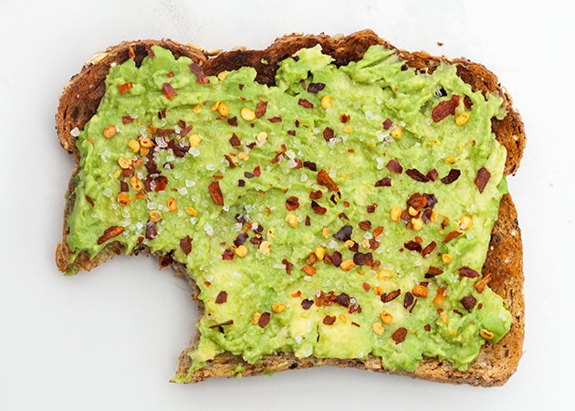 Το avocado toast είναι ξεπερασμένο! Όλοι θα μιλάνε για τα κραγιόν με αβοκάντο!