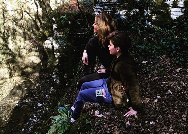 Τζένη Μπαλατσινού: Νέες φωτογραφίες από τις βόλτες στο βουνό με τα παιδιά της!