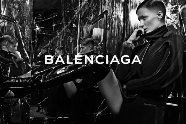 15 | Η καμπάνια του οίκου Balenciaga