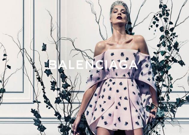 Η νέα καμπάνια της Balenciaga με πρωταγωνίστρια την Daria Werbowy