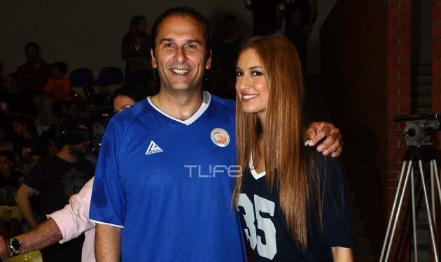 H σέξυ Άννα Πρέλεβιτς στο γήπεδο με τον μπαμπά της! Δες φωτογραφίες