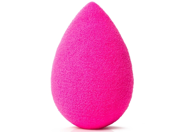 Beautyblender: πώς δημιουργήθηκε το σφουγγαράκι- θρύλος για το make up!