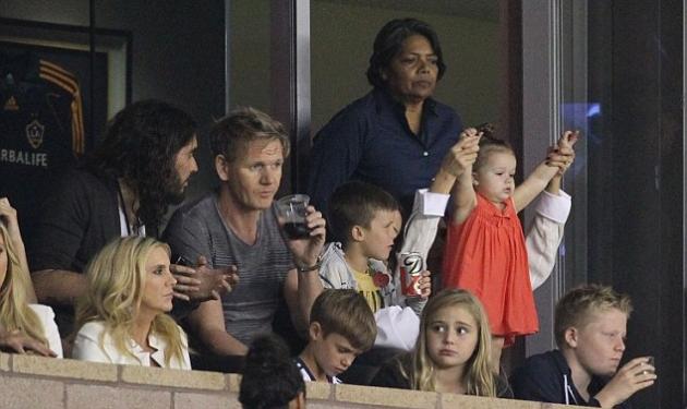 Harper Seven: Η πιο φανατική οπαδός του μπαμπά της David Beckham!