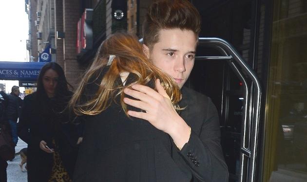 Ο Brooklyn Beckham είναι ο πιο γλυκός μεγάλος αδερφός για την μικρή Harper!