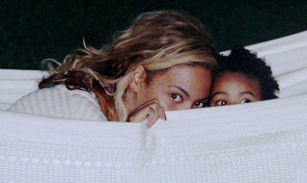 H Beyonce παίζει κρυφτό με την κόρη της και μοιράζεται μαζί μας photos!