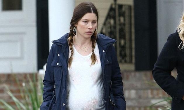 Jessica Biel: Με φουσκωμένη κοιλιά στα γυρίσματα της νέας ταινίας της!