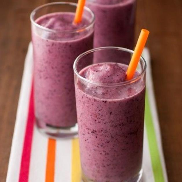 1 | Smoothie με βατόμουρα και τζίντζερ