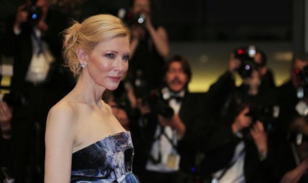 Cannes 2015: Τα γυρίζει η Cate Blanchett – Είναι τελικά bisexual;